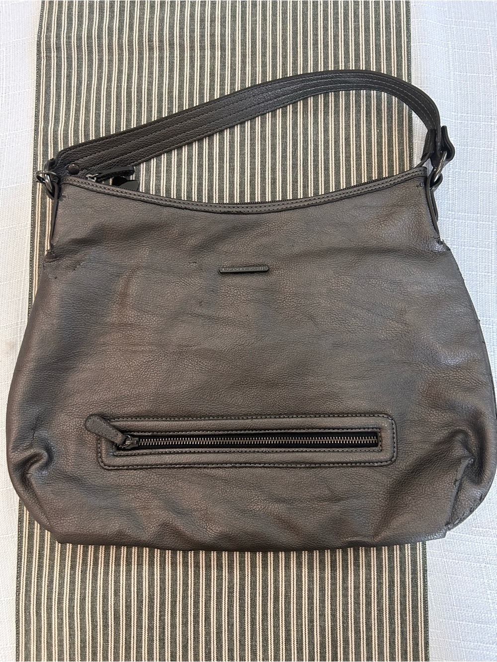 Black Rivet Black Leather Shoulder Bag with Front Zip